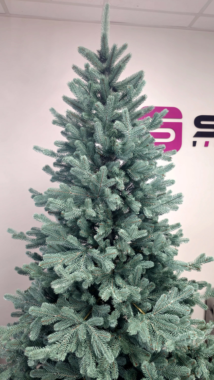 Brad artificial Christmas Deluxe by Sersimo, Viena Select argintiu, integral 3D, 230cm Household NewTrend
