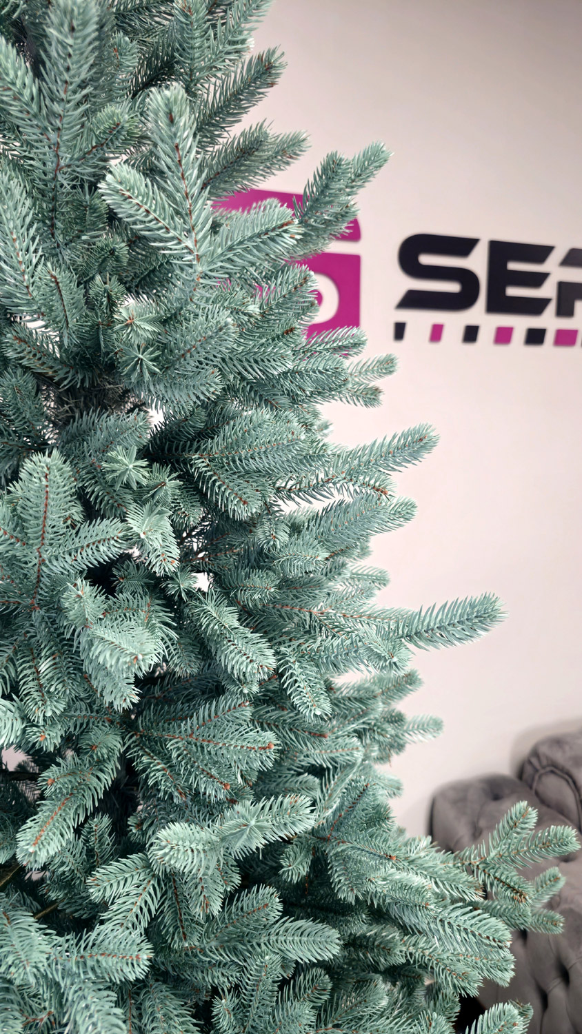 Brad artificial Christmas Deluxe by Sersimo, Viena Select argintiu, integral 3D, 230cm Household NewTrend