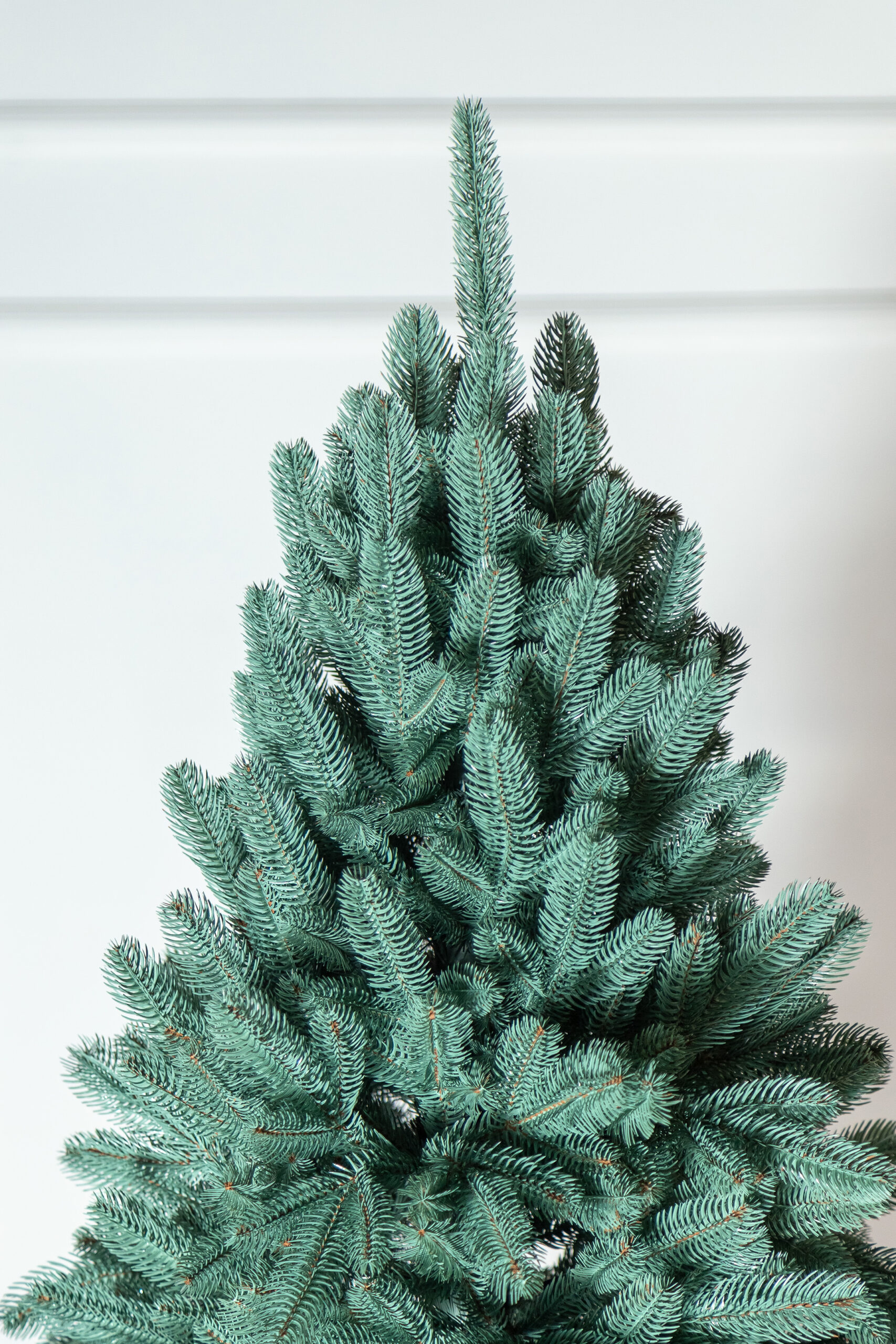 Brad artificial Christmas Deluxe by Sersimo, Laponia Select argintiu, integral 3D, 210cm Household NewTrend