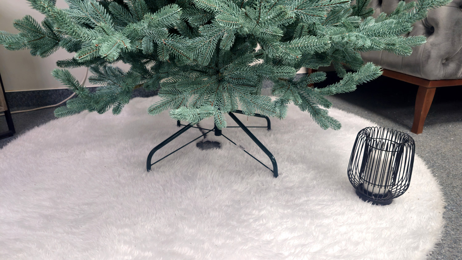 Brad artificial Christmas Deluxe by Sersimo, Viena Select argintiu, integral 3D, 210cm Household NewTrend
