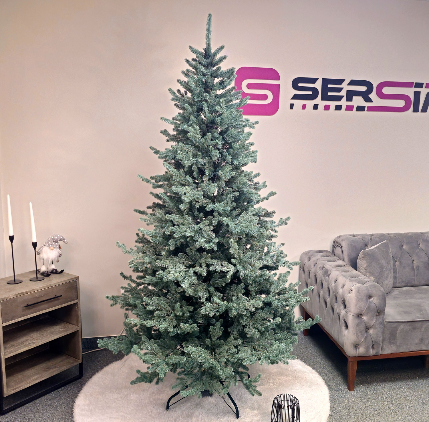 Brad artificial Christmas Deluxe by Sersimo, Viena Select argintiu, integral 3D, 210cm Household NewTrend