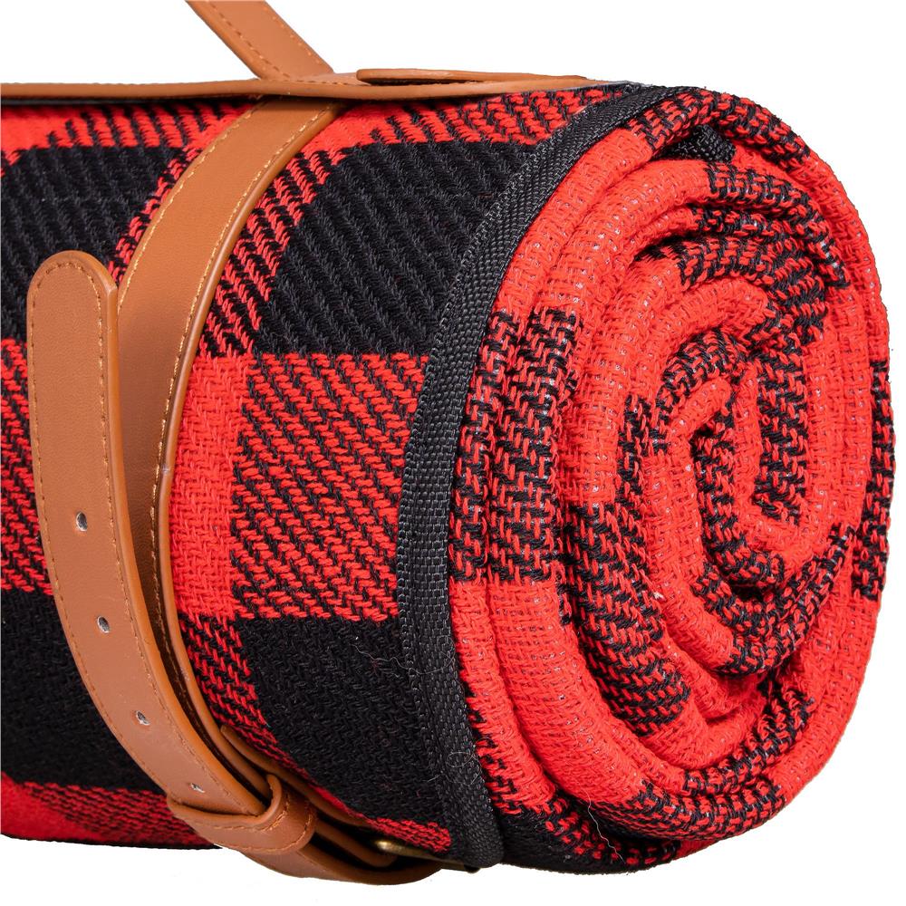 Patura pentru picnic sau plaja, cu folie izolatoare si maner, 150x200cm, rosu negru Household NewTrend