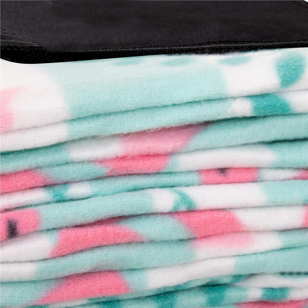 Patura pentru picnic sau plaja, cu folie izolatoare si maner, 200x200cm, flamingo, verde roz Household NewTrend