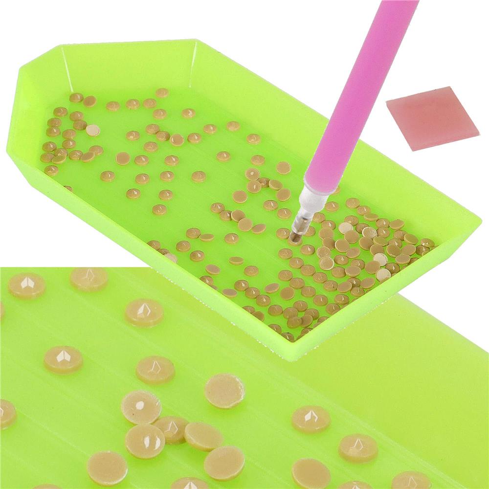 Set de broderie cu diamante 5D, 30x40cm, model Cascada Household NewTrend