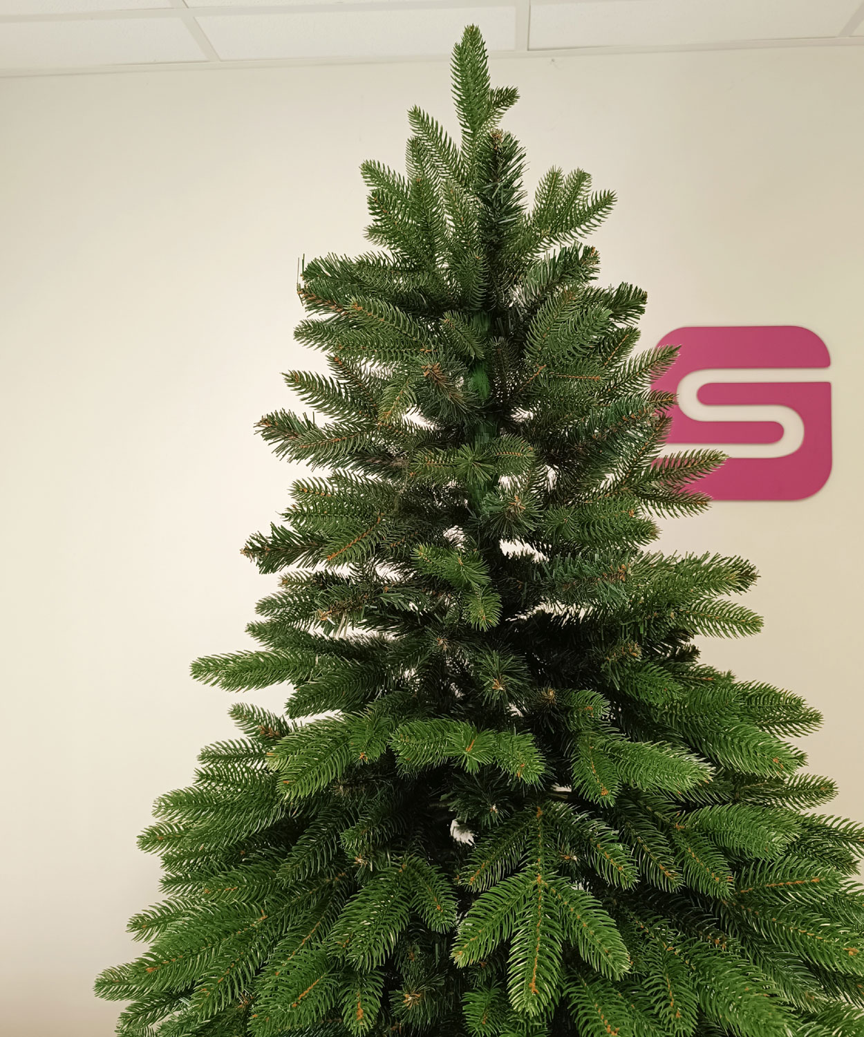 Brad artificial Christmas Deluxe by Sersimo, Belgia, 2D+3D, 230cm Household NewTrend