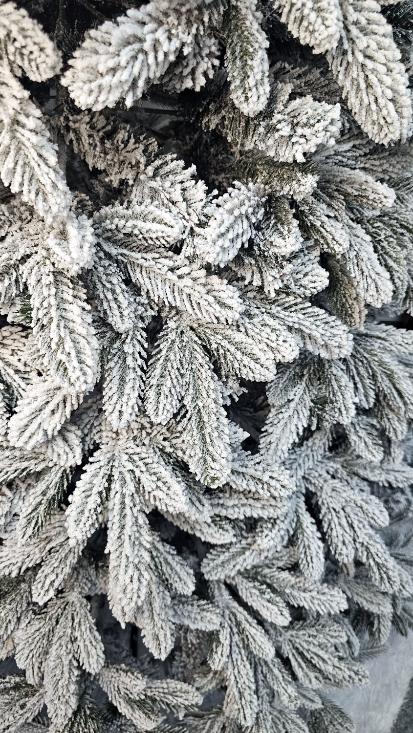 Brad artificial Christmas Deluxe by Sersimo, Global nins, mix 2D+3D, 250cm Household NewTrend