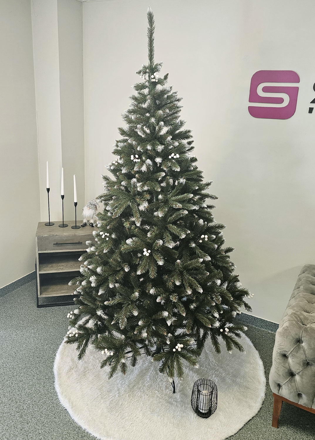Brad artificial Christmas Deluxe by Sersimo, WhiteBerry, 2D, 220cm Household NewTrend
