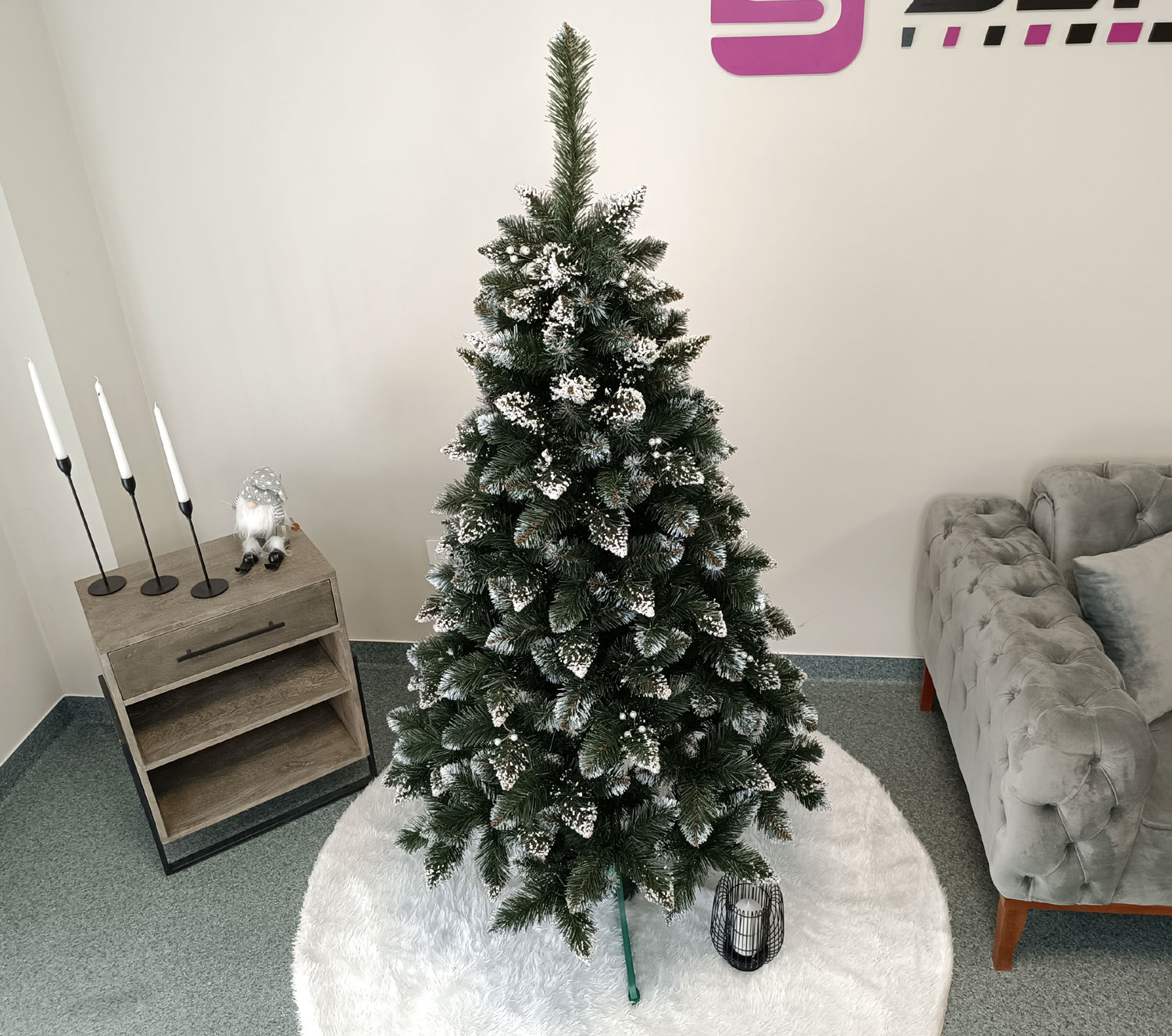 Brad artificial Christmas Deluxe by Sersimo, Crystal nins cu merisoare, 2D, 180cm Household NewTrend