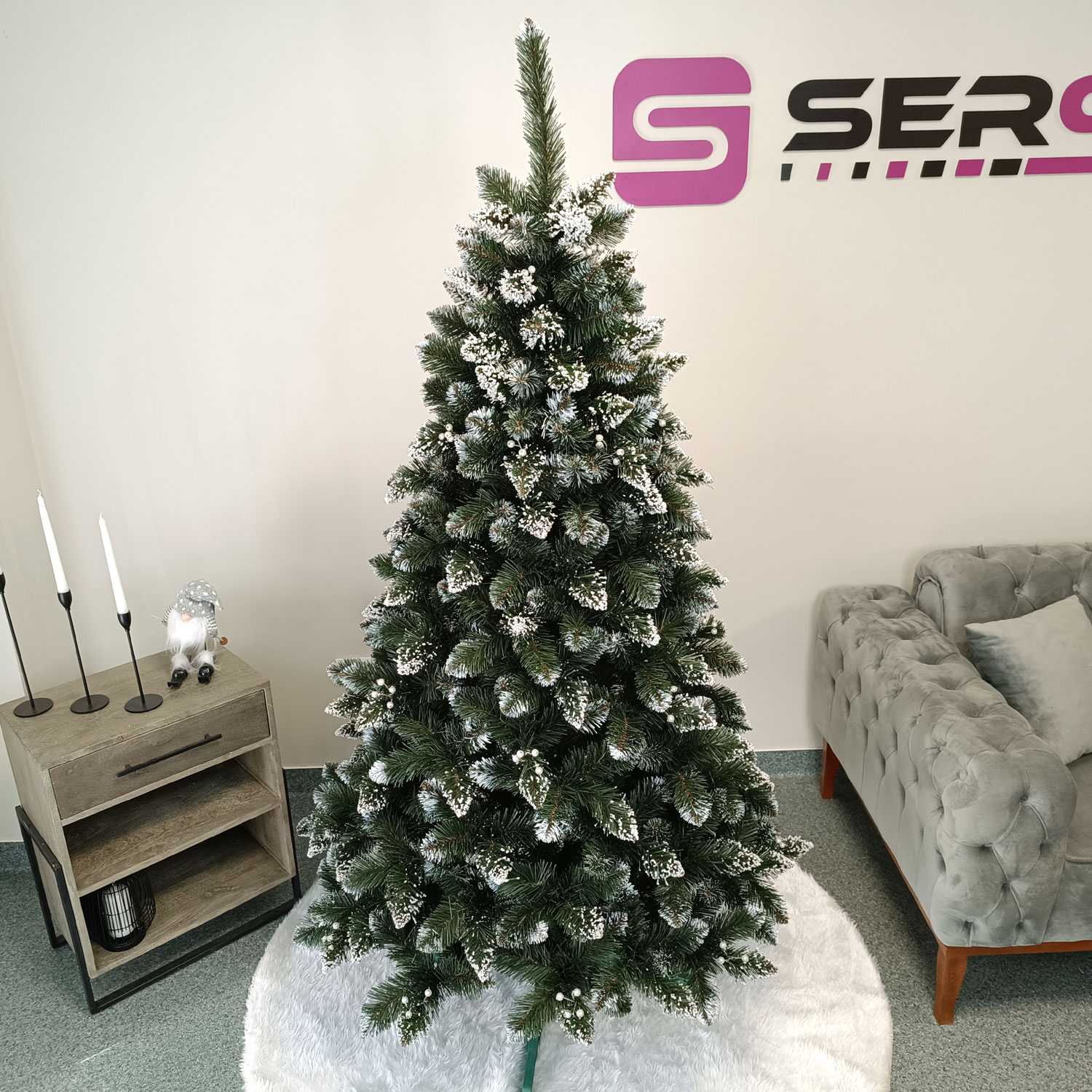 Brad artificial Christmas Deluxe by Sersimo, Crystal nins cu merisoare, 2D, 200cm Household NewTrend