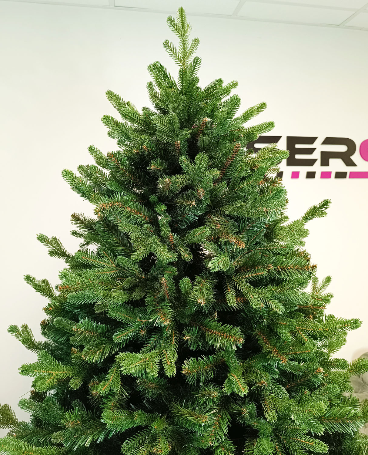 Brad artificial Christmas Deluxe by Sersimo, Royal Felara, 2D+3D, 210cm Household NewTrend