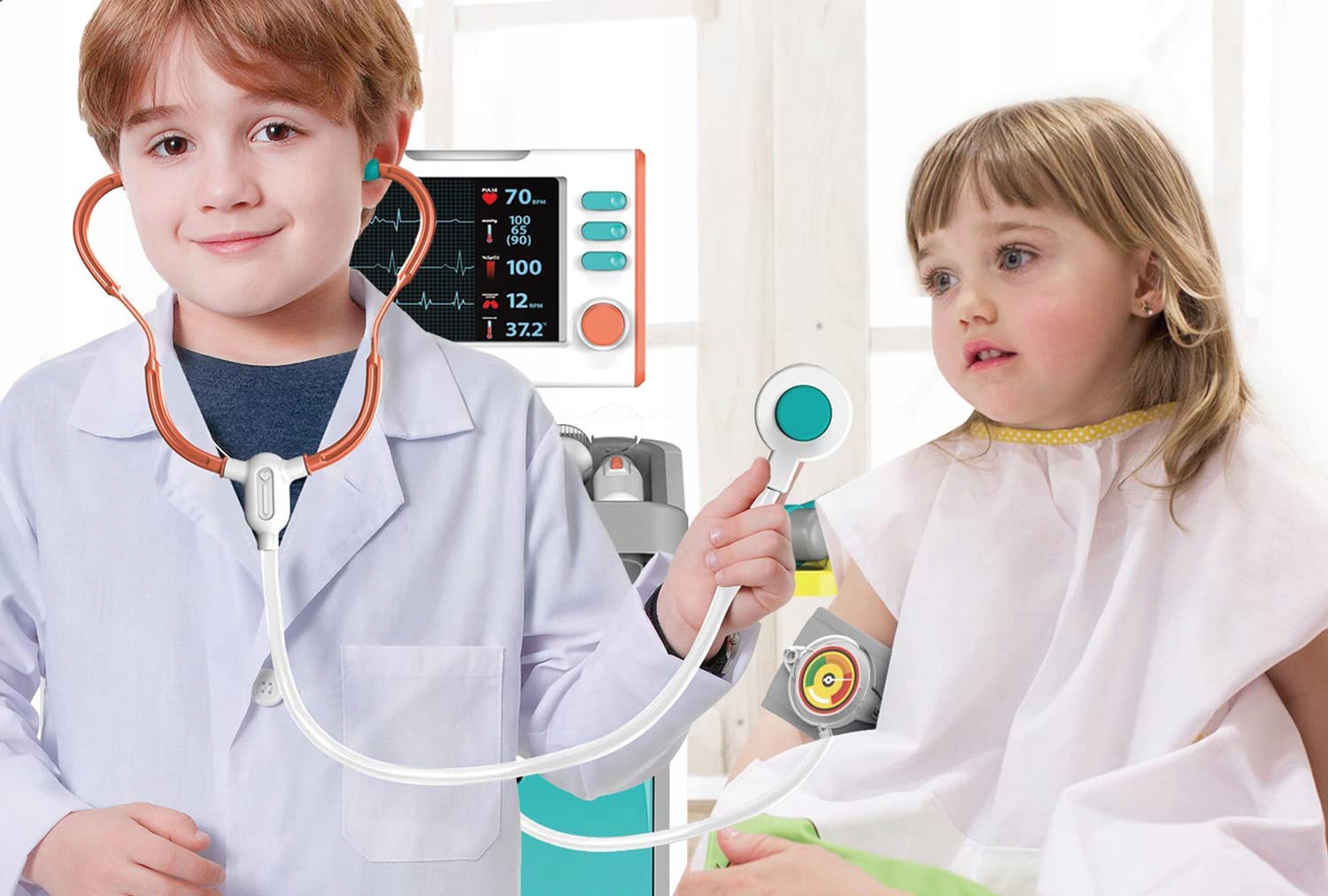 Set de joaca, carucior medical cu aparatura si instrumente, cu sunete si lumini Household NewTrend