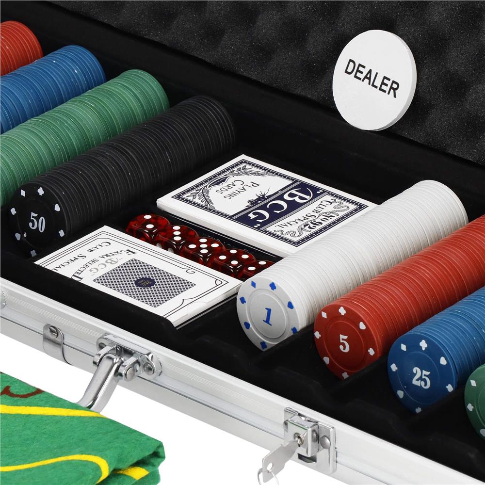Set de Poker Complex cu 500 de jetoane, covoras verde, 2 seturi de carti, 5 zaruri, in servieta aluminiu Household NewTrend