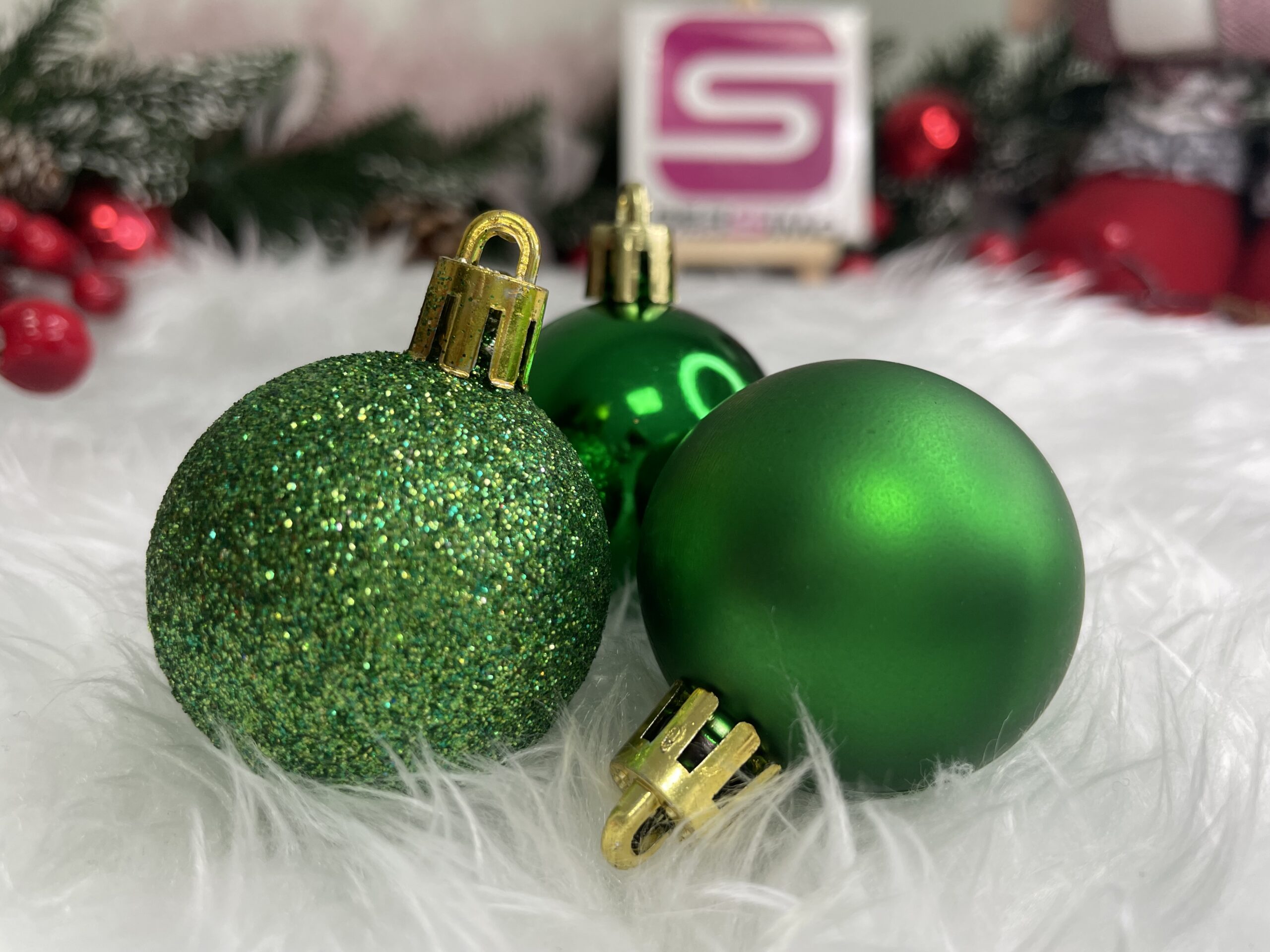 Set globuri de Craciun, 20 bucati, 3 modele, 4cm, verde Household NewTrend