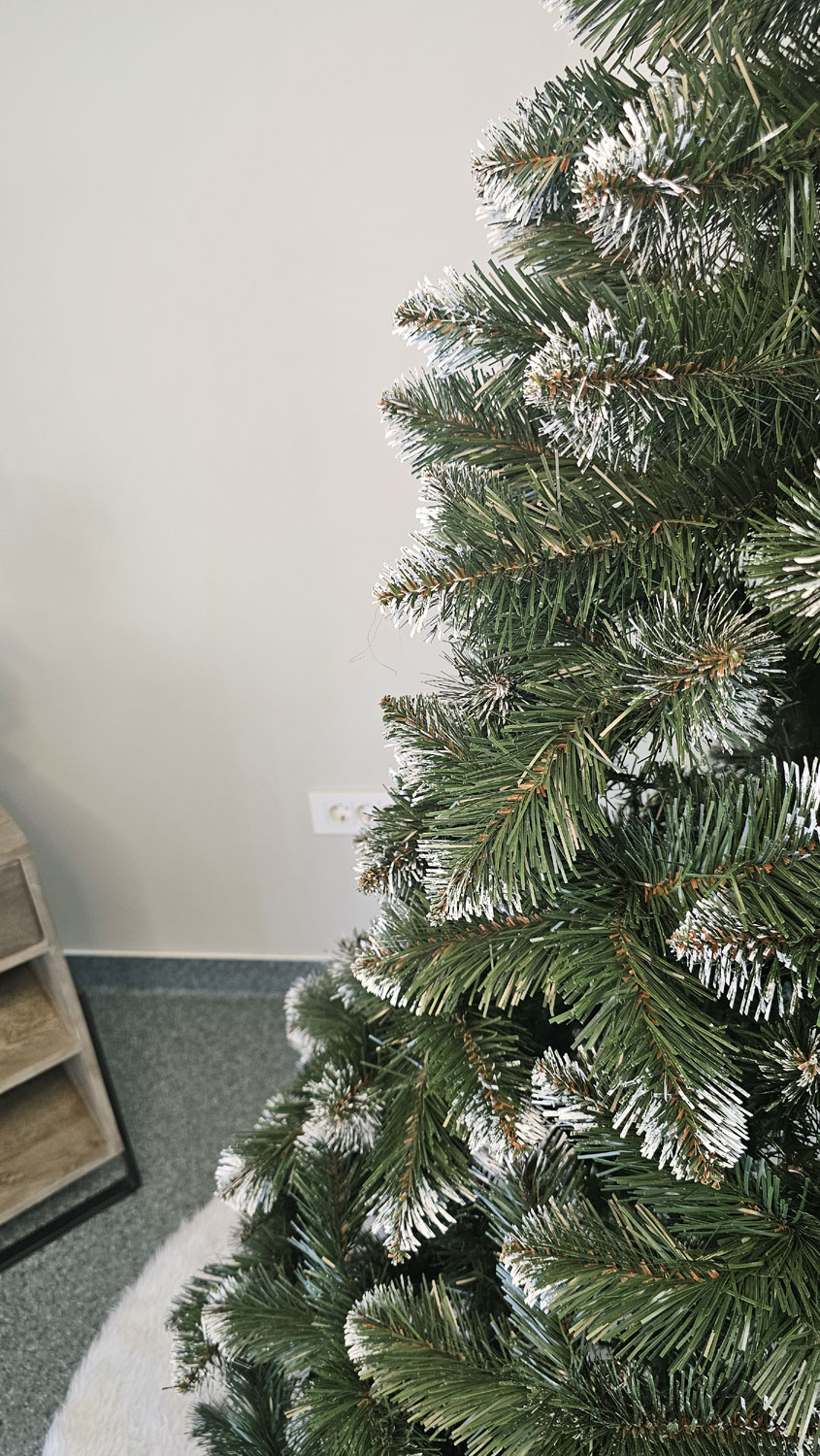 Brad artificial Christmas Deluxe by Sersimo, Lidia Nins, 2D,180cm Household NewTrend