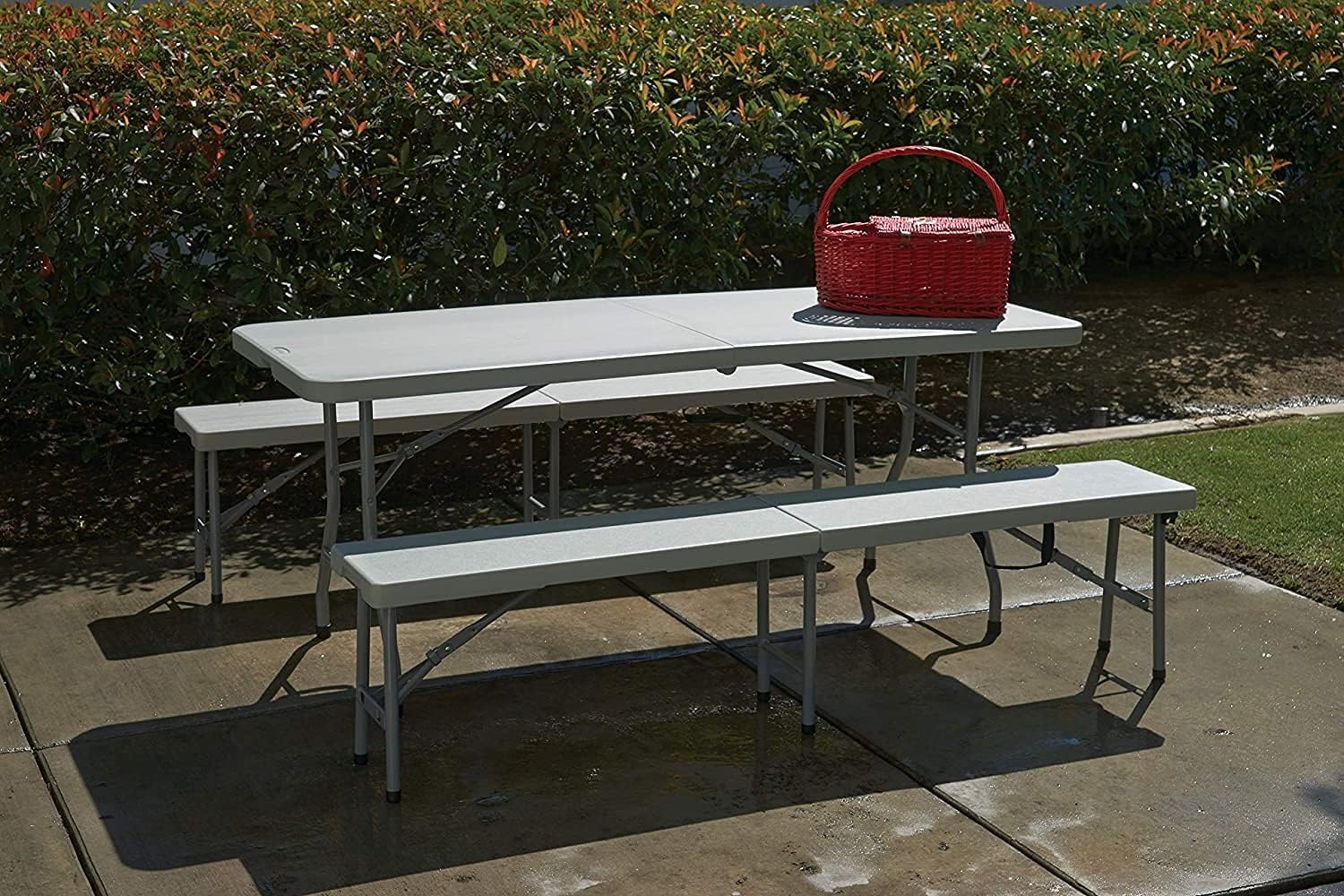 Set masa cu 2 banci pliabile tip valiza pentru gradina, camping, terase, 180x72x75cm Household NewTrend