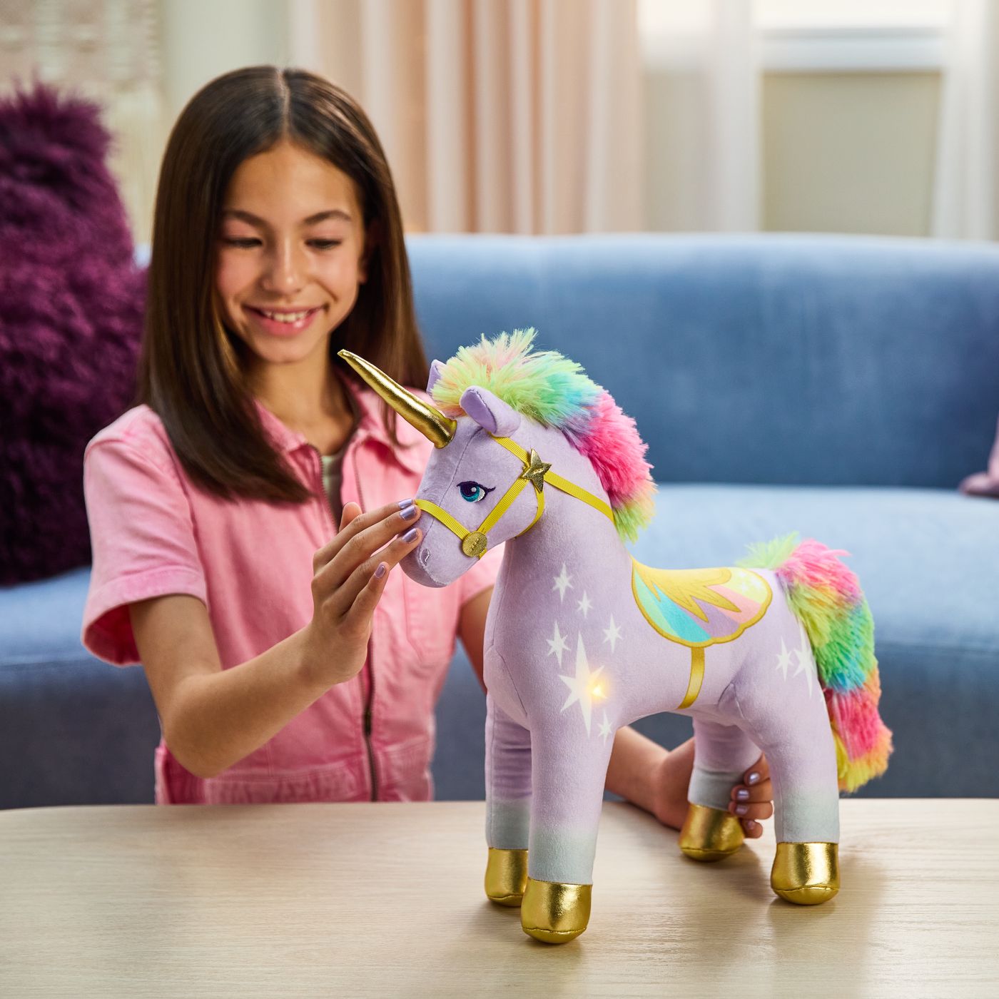 UNICORN ACADEMY UNICORNUL WILDSTAR DE PLUS LUMINOS 38CM SuperHeroes ToysZone