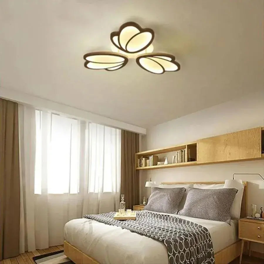 Lustra LED cu telecomanda TULIP 47W, 3 Petale, lumina Rece/Calda/Neutra, Dimabila, Alb ModernLight Concept