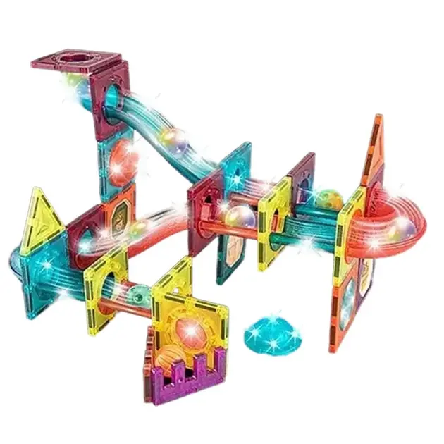 Labirintul meu magnetic cu lumini - 65 piese (7.5 cm) PlayLearn Toys