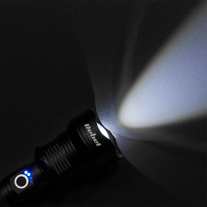 LANTERNA 20W CU 2 ACUMULATORI 26650 REBEL EuroGoods Quality