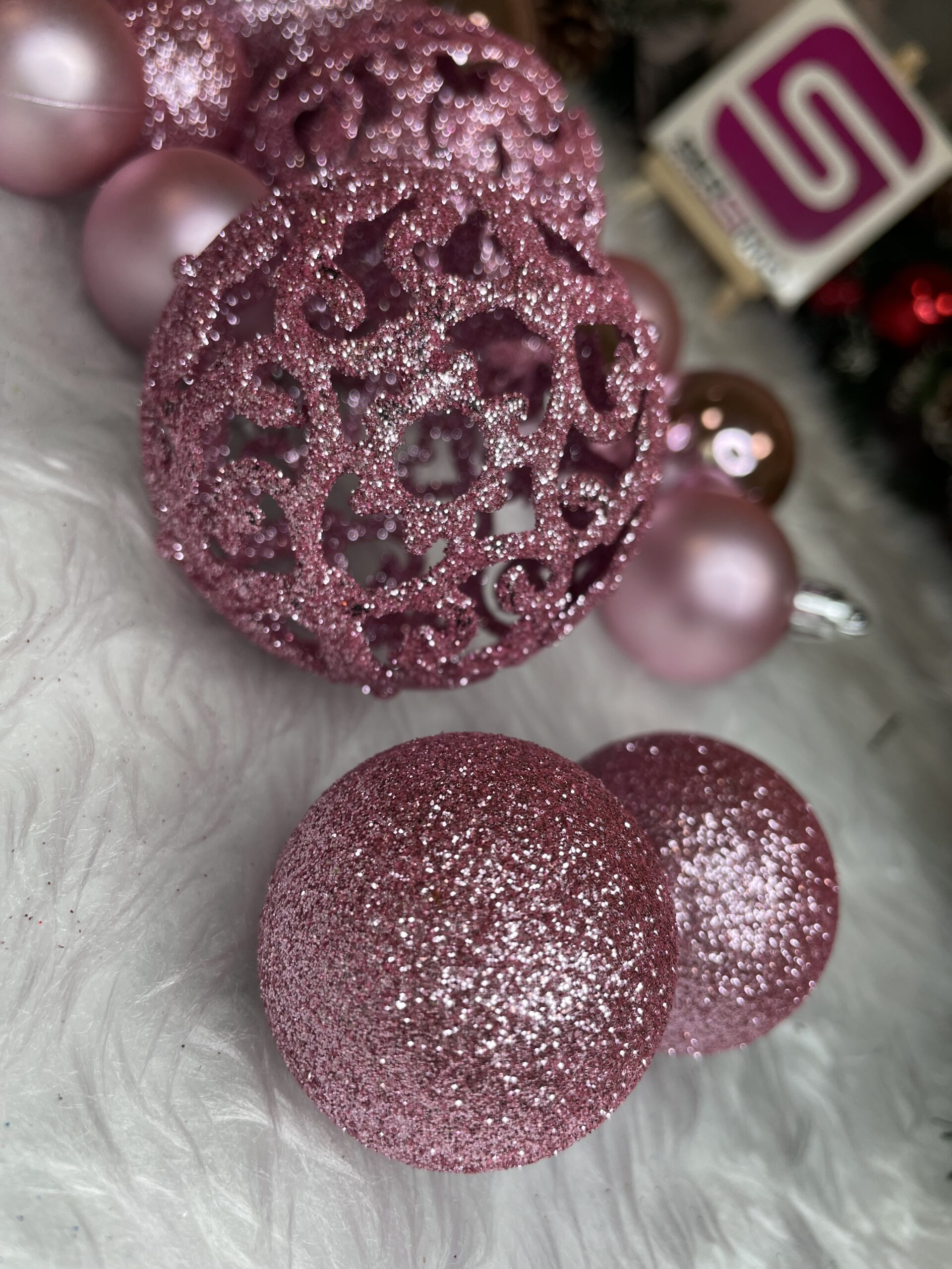 Set globuri de Craciun, 100 bucati, 3-6cm, roz Household NewTrend