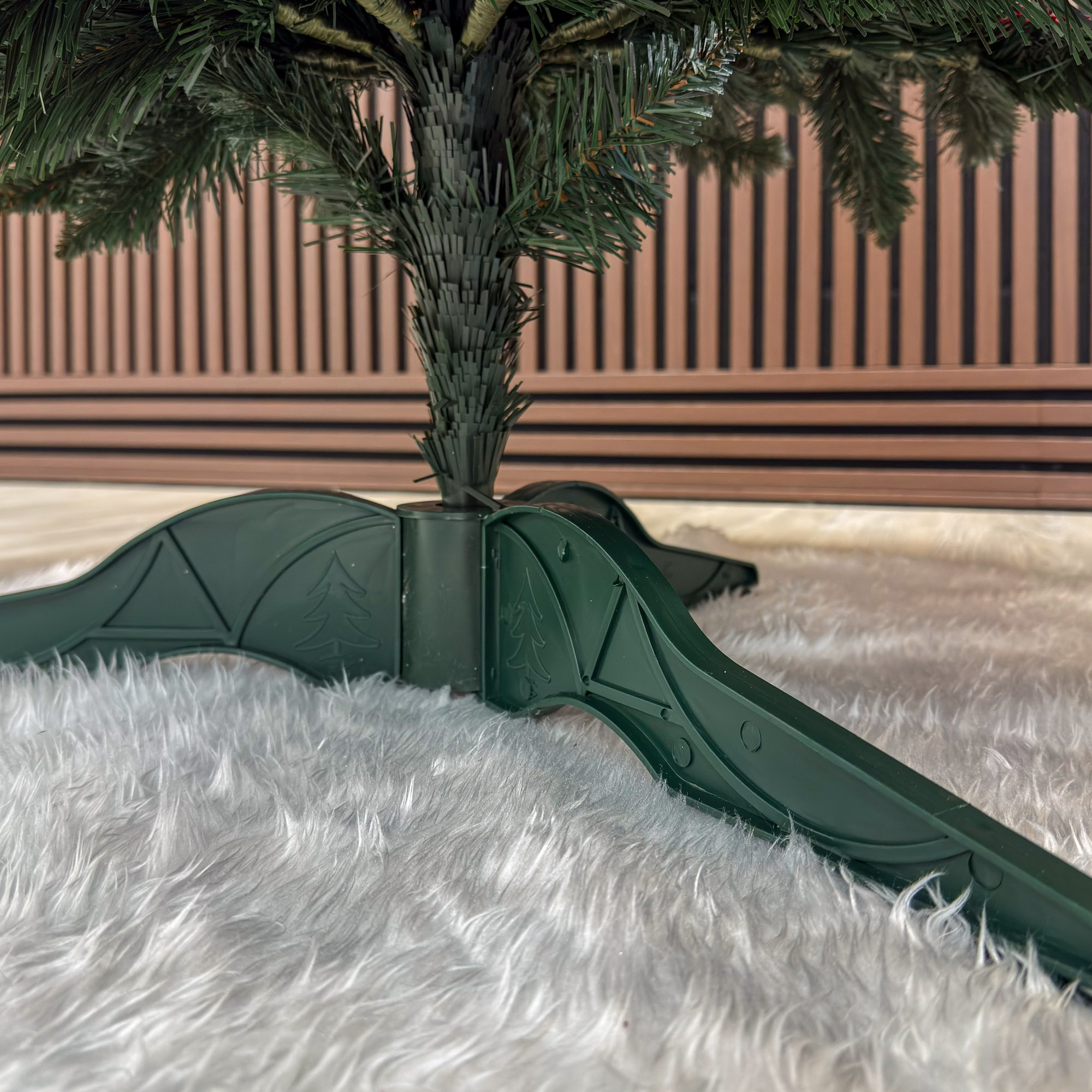 Brad artificial Sersimo, Miahelene Elite, verde nins cu merisoare, mix 2D+3D, 180 cm Household NewTrend