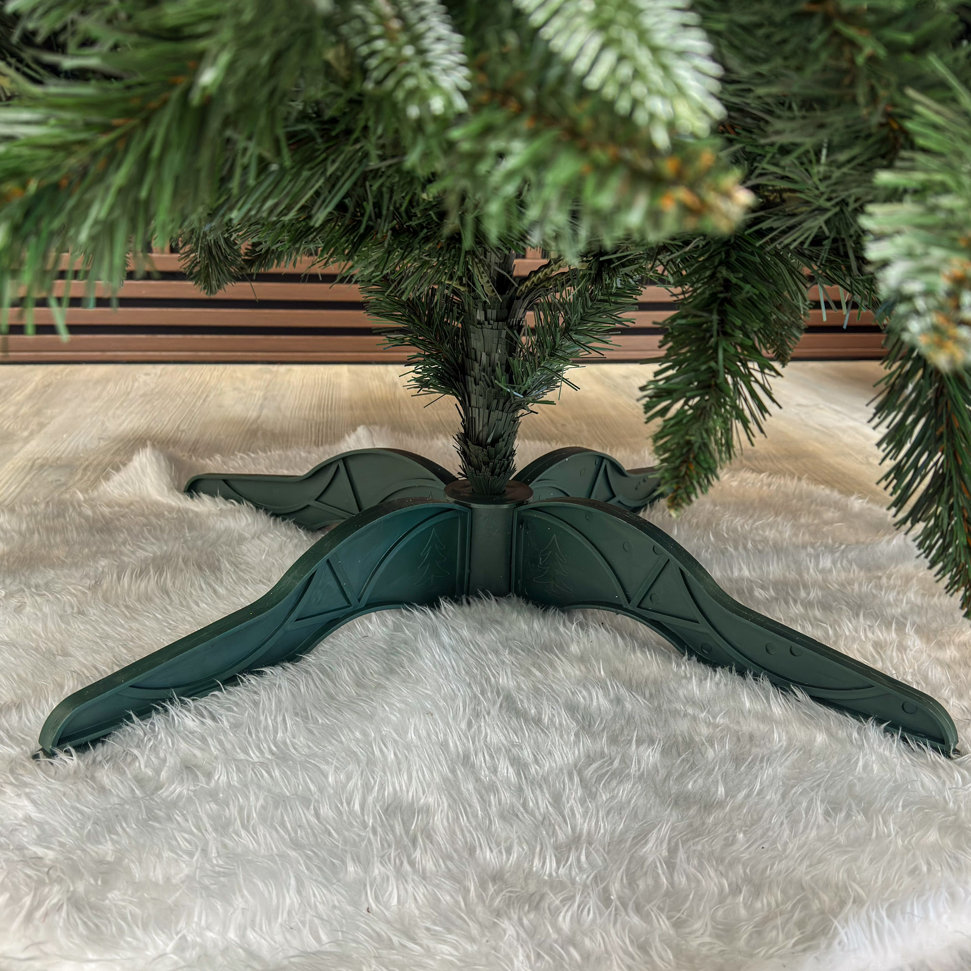 Brad artificial Sersimo, Miahelene Elite, verde nins cu merisoare, mix 2D+3D, 220 cm Household NewTrend