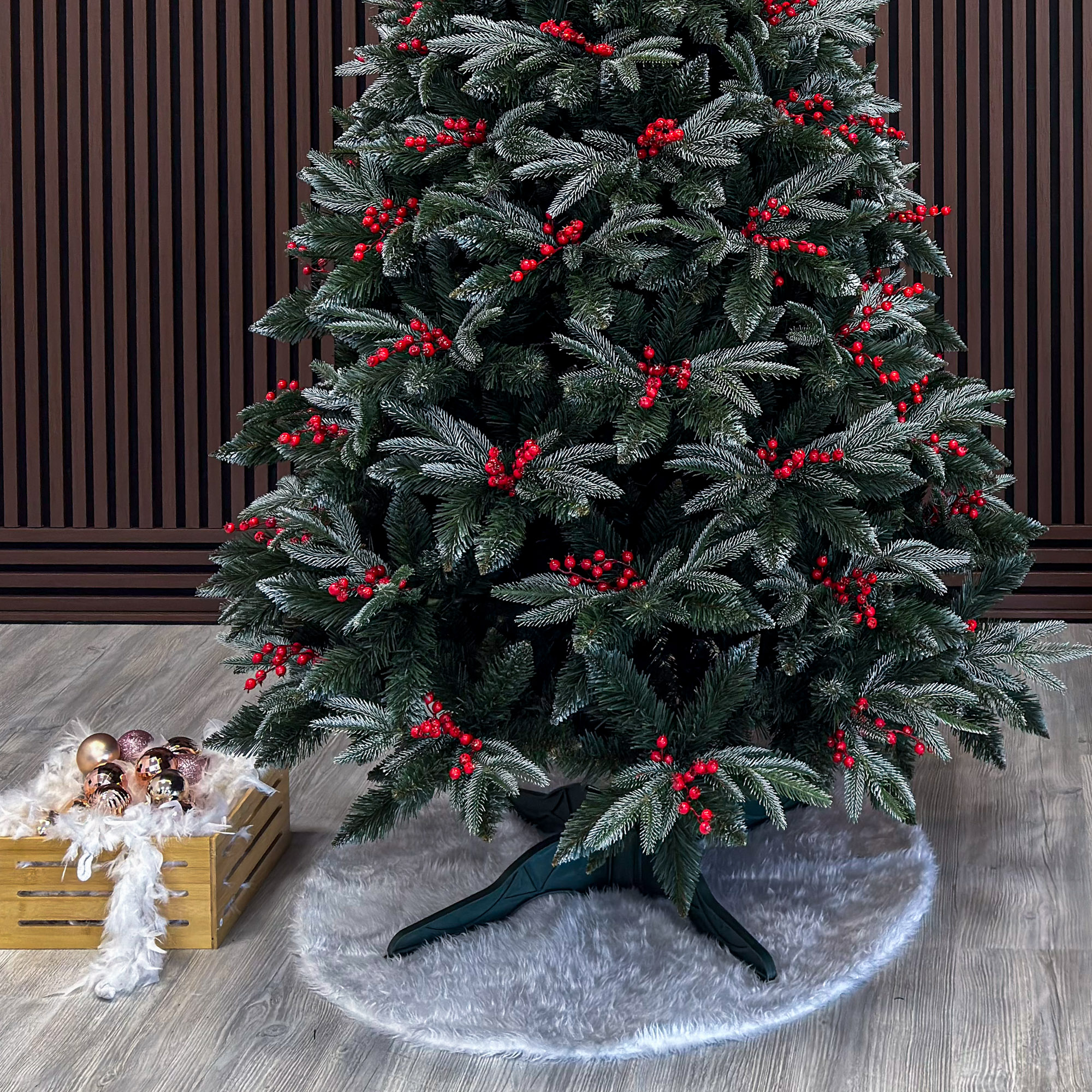 Brad artificial Sersimo, Miahelene Elite, verde nins cu merisoare, mix 2D+3D, 220 cm Household NewTrend