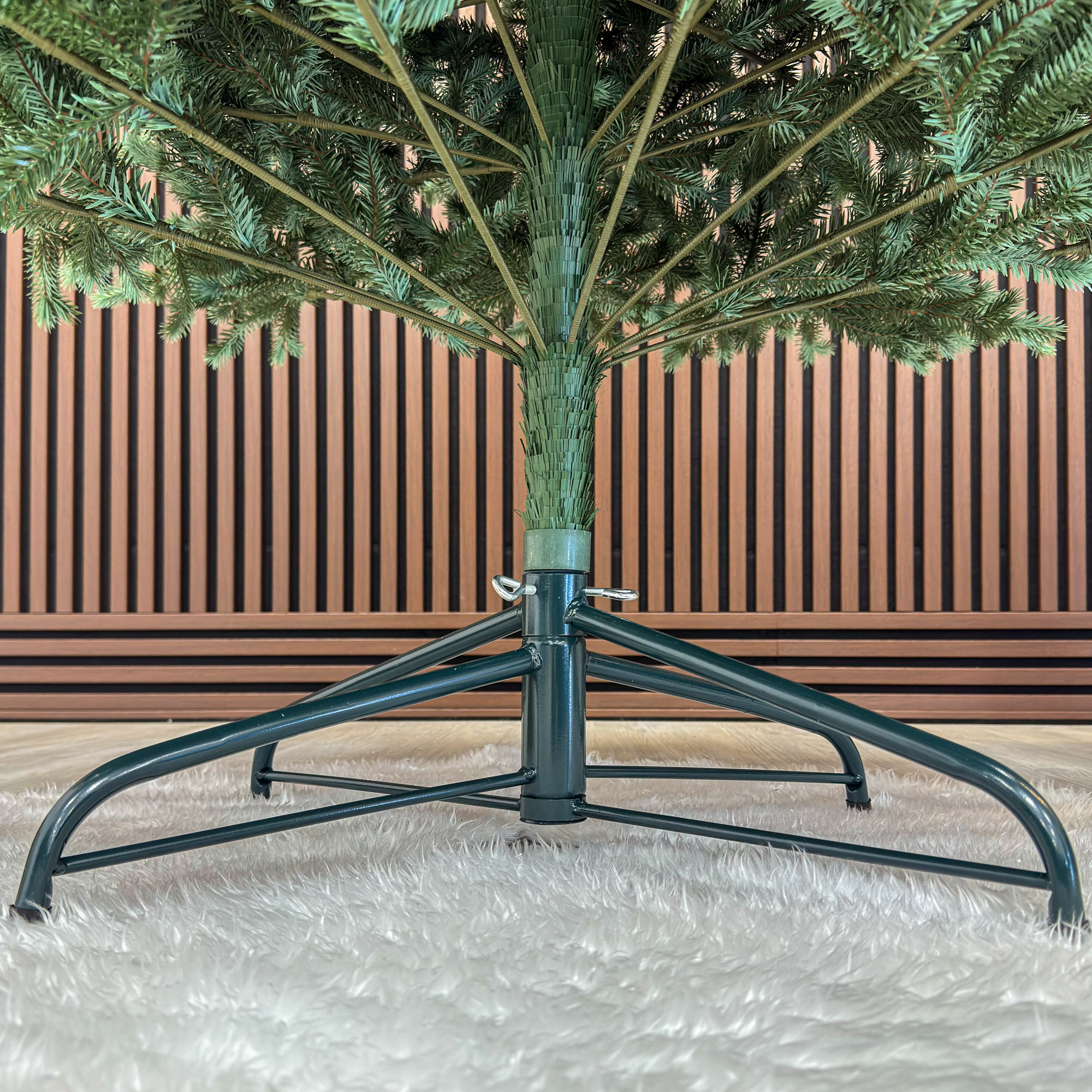 Brad artificial Sersimo, Scandinavia, verde cu varfuri argintii, integral 3D, 210 cm Household NewTrend