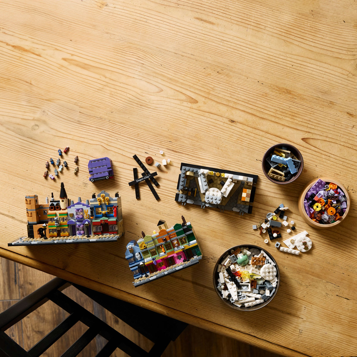 LEGO Magazine vrajitoresti pe Diagon Alley Quality Brand