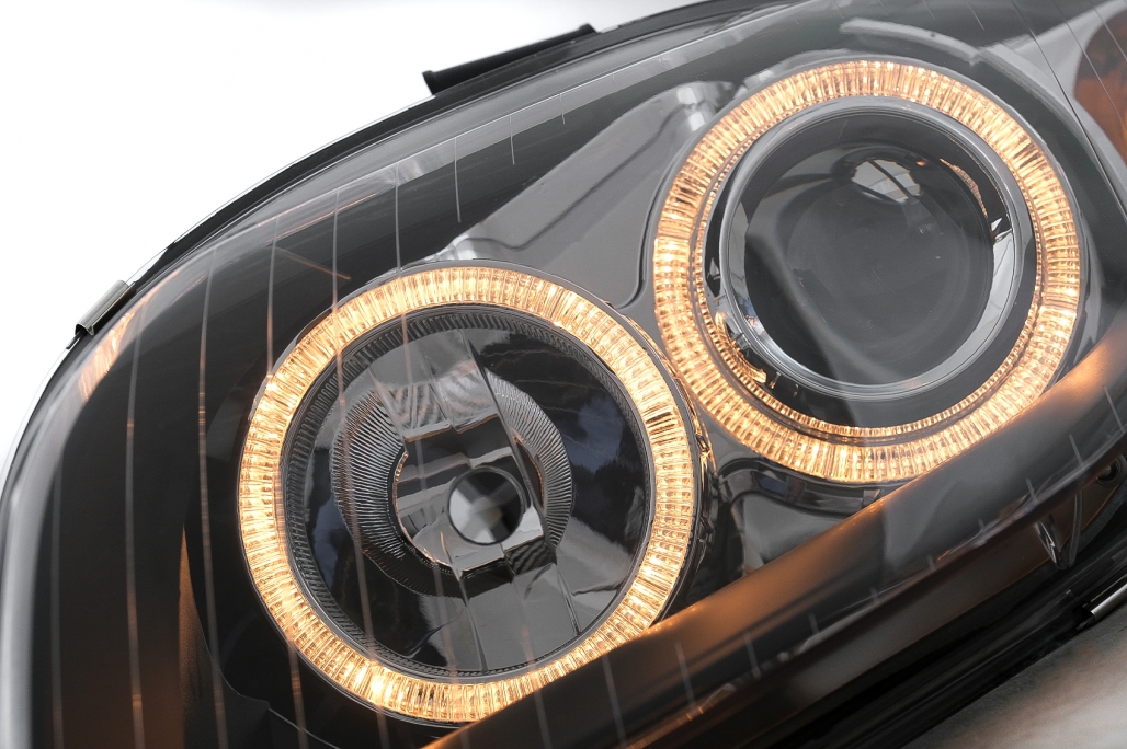 Faruri compatibile cu Audi A4 B7 (11.2004-03.2008) Angel Eyes Negru Performance AutoTuning