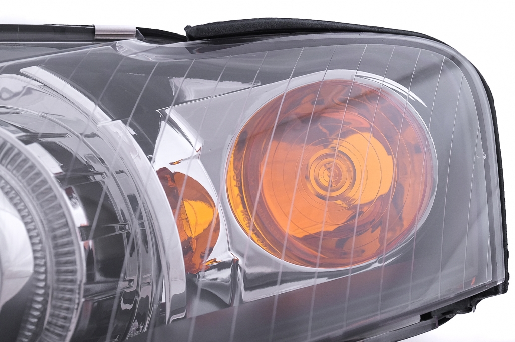 Faruri compatibile cu Audi A4 B7 (11.2004-03.2008) Angel Eyes Negru Performance AutoTuning