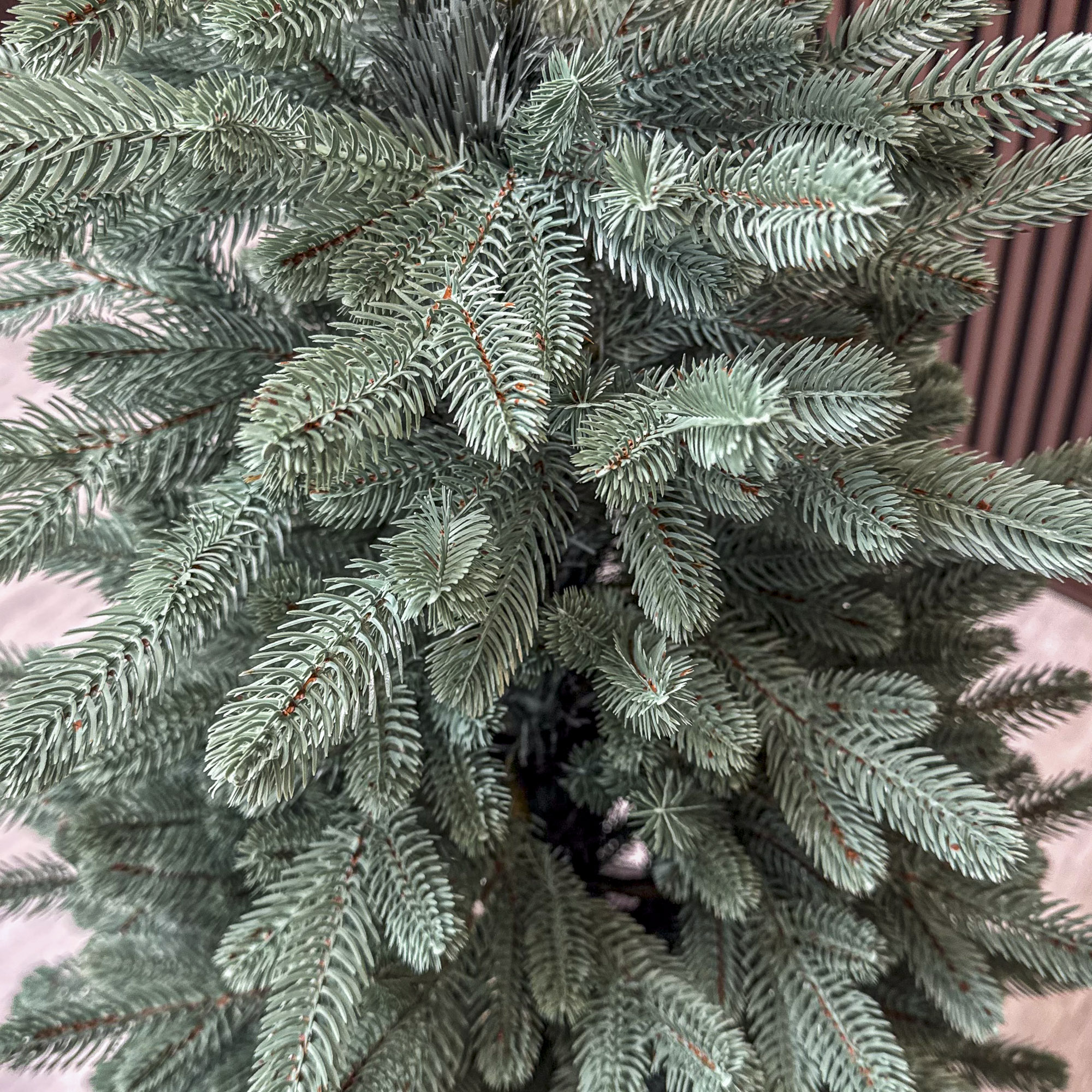 Brad artificial Christmas Deluxe by Sersimo, Viena Elite argintiu in ghiveci, 3D, 110 cm Household NewTrend