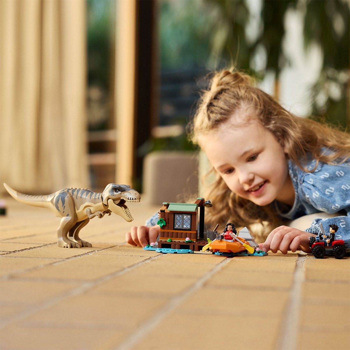 LEGO Evadare pe rau din calea unui T. rex Quality Brand