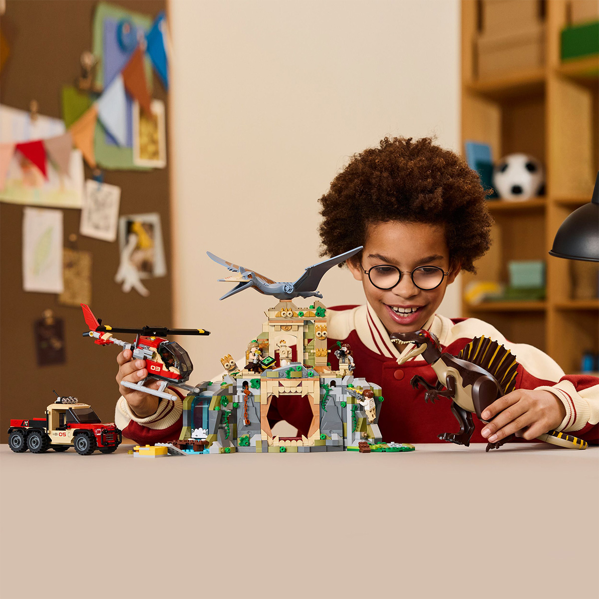 LEGO Misiune aeriana cu Spinosaurus si Quetzalcoatlus Quality Brand