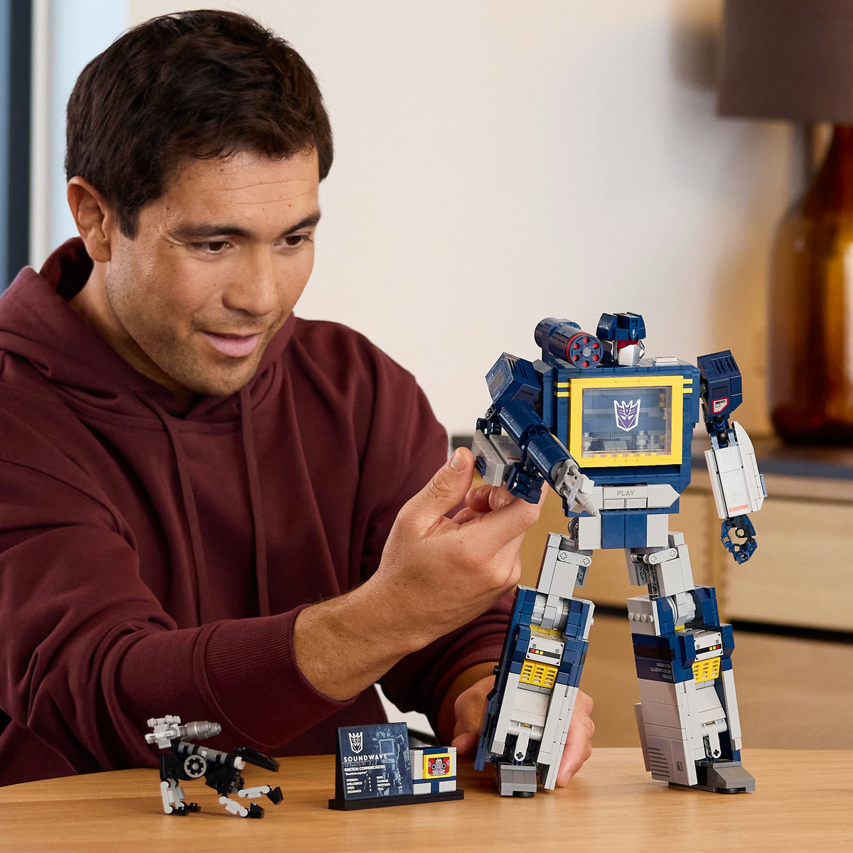 LEGO Transformers: Soundwave Quality Brand