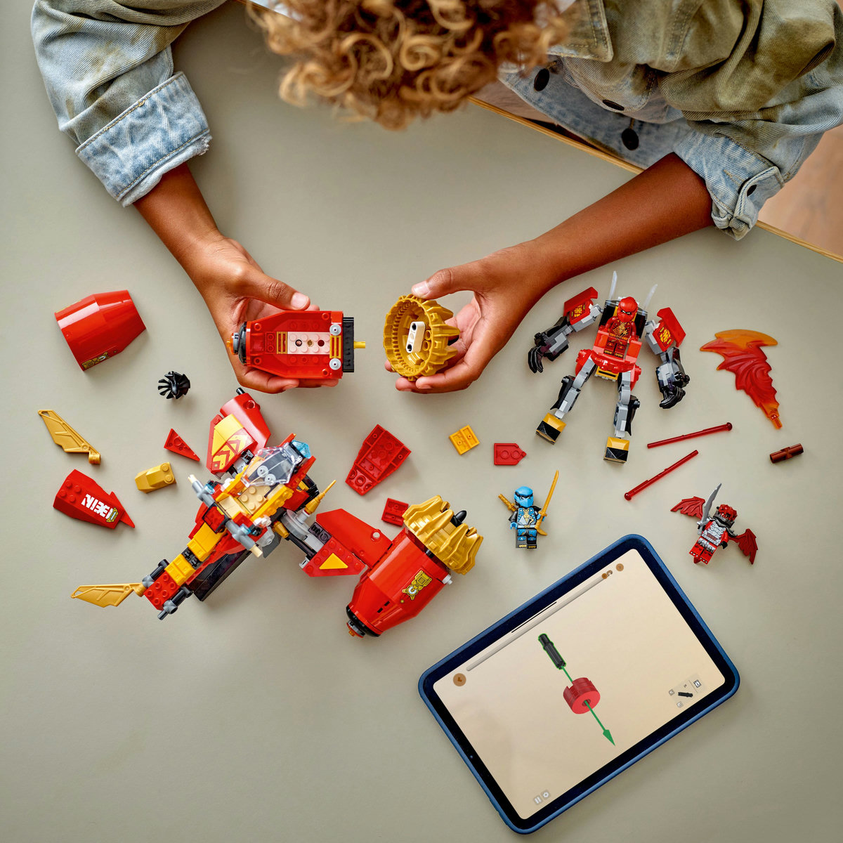 LEGO Vehiculul-robot zburator al lui Kai Quality Brand