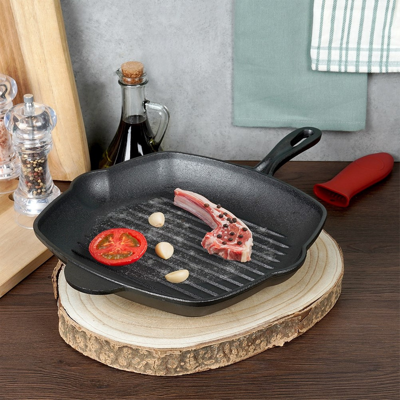 Tigaia grill pătrată din fontă CAST LINE 28×28 cm Handy KitchenServ