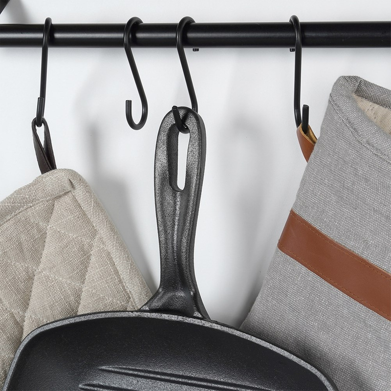 Tigaia grill pătrată din fontă CAST LINE 28×28 cm Handy KitchenServ