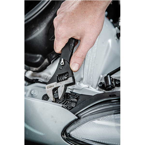 Cheie reglabila cu clichet 200 mm Neo Tools 03-017 HardWork ToolsRange