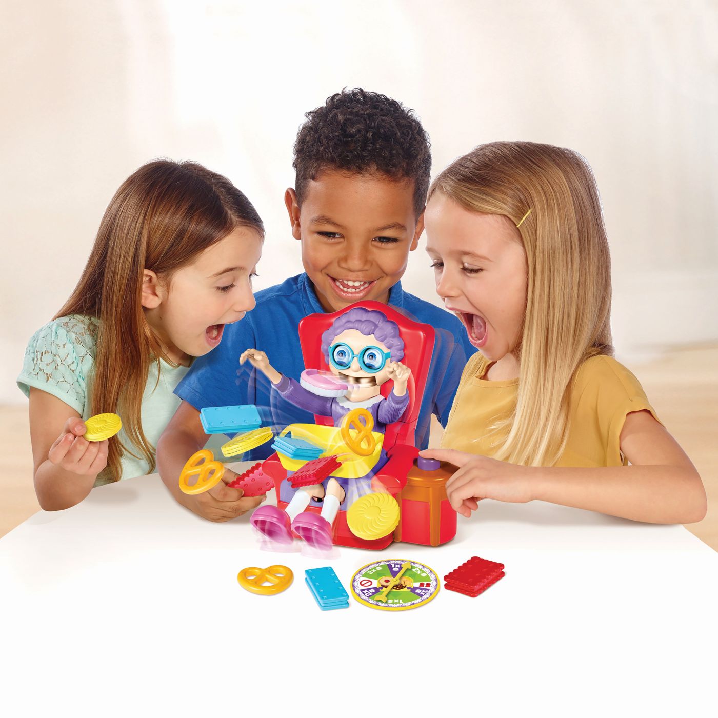 JOC DE SOCIETATE BUNICUTA LACOMA SuperHeroes ToysZone