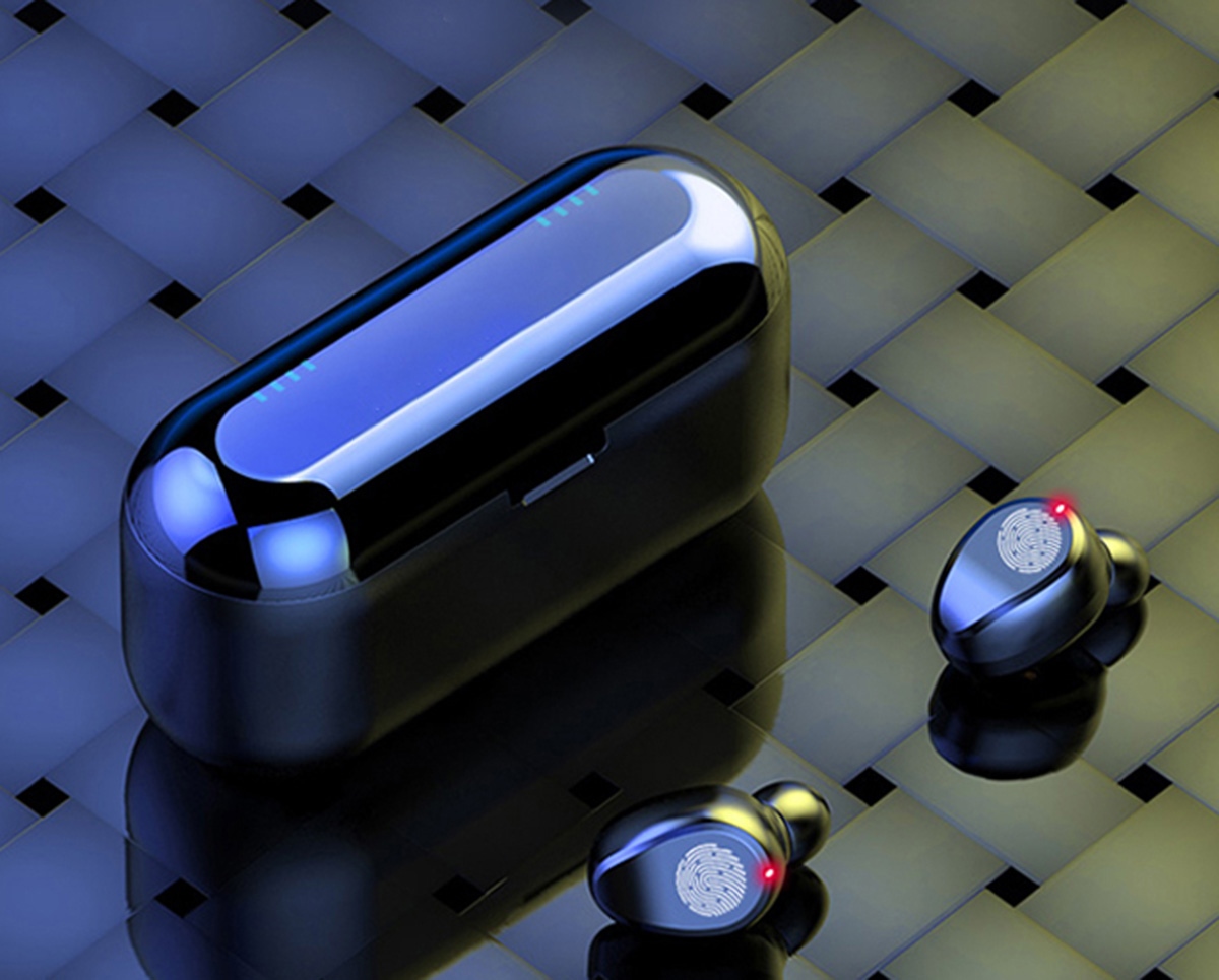 Casti fara fir TWS Ear Drops cu statie de andocare/incarcare FAVLine Selection