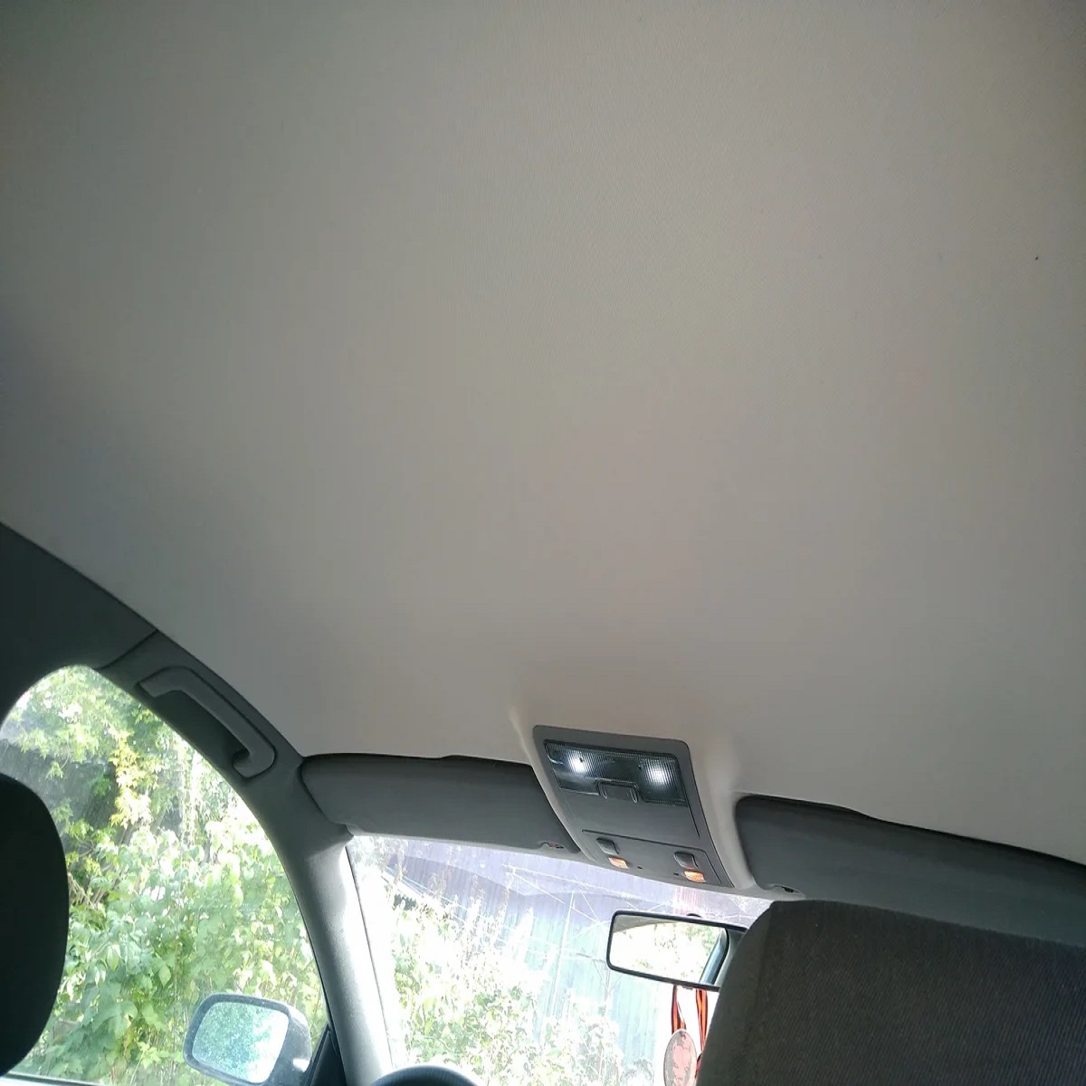 Material pentru reconditionare plafon auto, material textil cu spate buretat, culoare Gri Deschis, dimensiune 2m x 1,50m FAVLine Selection