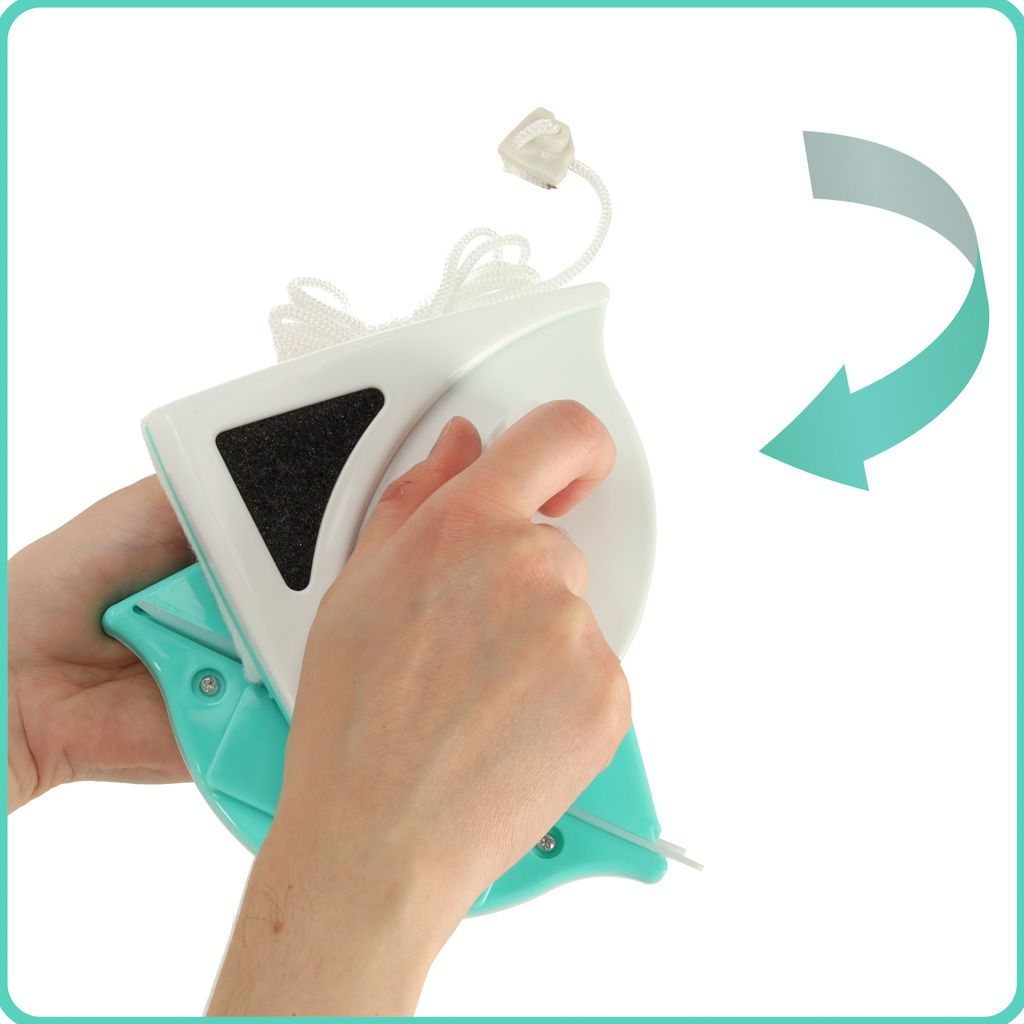 Unealta de spalat geamuri pe ambele fete, cu magnet, lavete si snur de siguranta FAVLine Selection