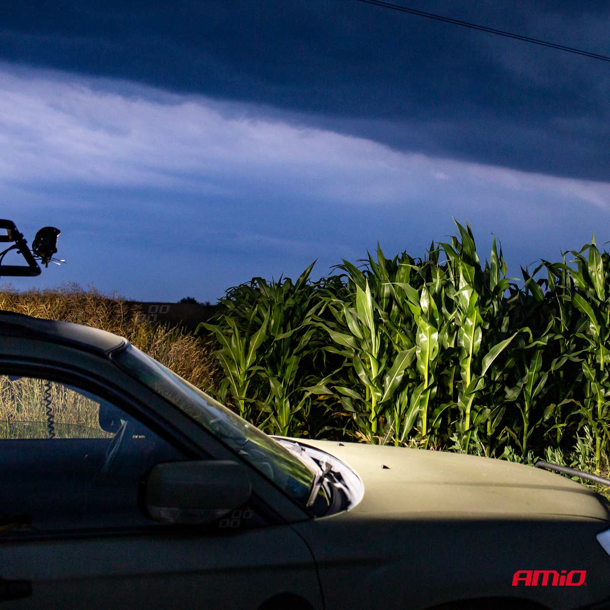 Proiector LED pentru Off-Road, ATV, SSV, culoare 6500K, 6400 lm, tensiune 9 - 36V, dimensiuni 300 x 74 mm FAVLine Selection