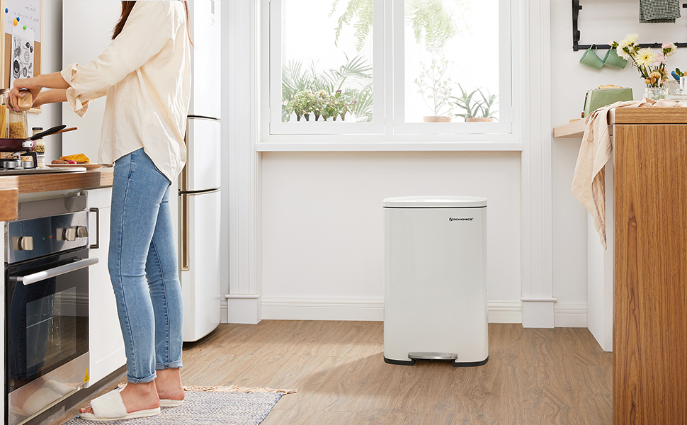 SONGMICS Cos de gunoi din otel cu pedala, galeata interioara plastic, capac inchidere lenta, 50L, 43x32x66cm, alb Household NewTrend