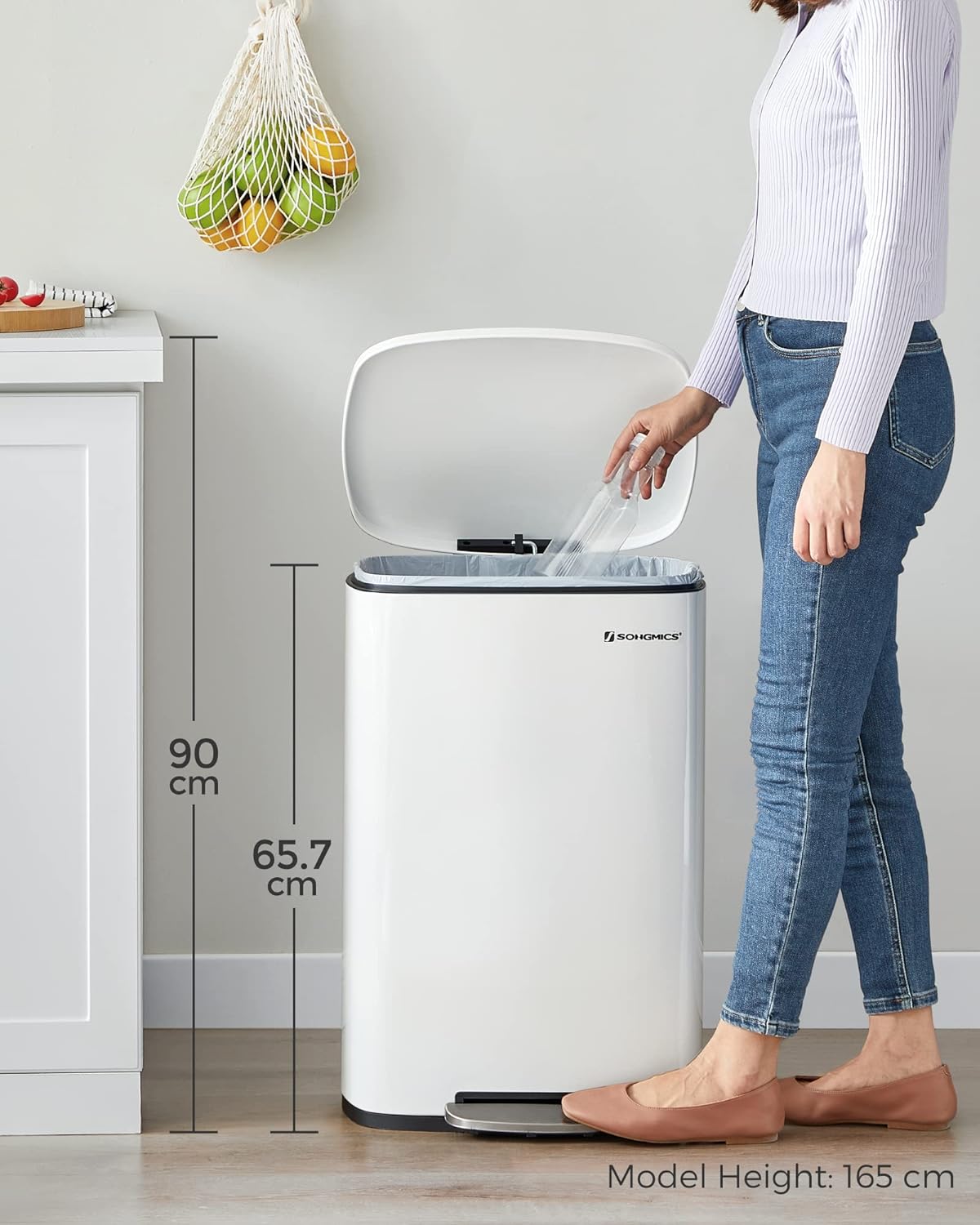 SONGMICS Cos de gunoi din otel cu pedala, galeata interioara plastic, capac inchidere lenta, 50L, 43x32x66cm, alb Household NewTrend