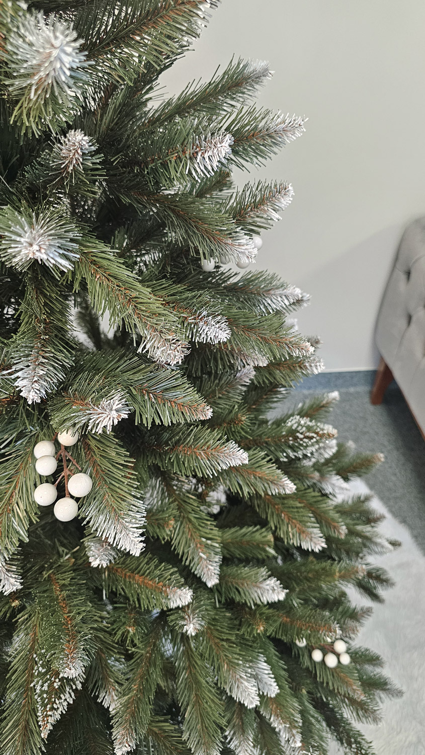 Brad artificial Christmas Deluxe by Sersimo, WhiteBerry, 2D, 180cm Household NewTrend