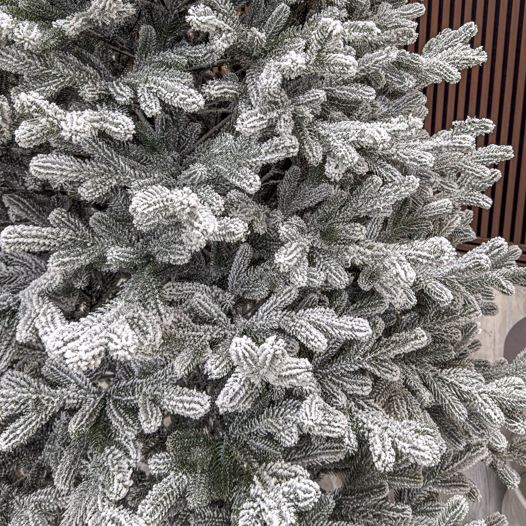 Brad artificial Christmas Deluxe by Sersimo, Viena nins, 3D, 250cm Household NewTrend