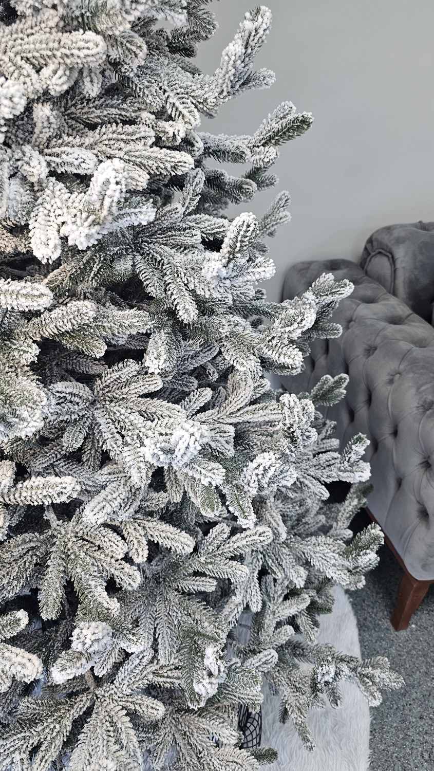 Brad artificial Christmas Deluxe by Sersimo, Viena nins, 3D, 250cm Household NewTrend