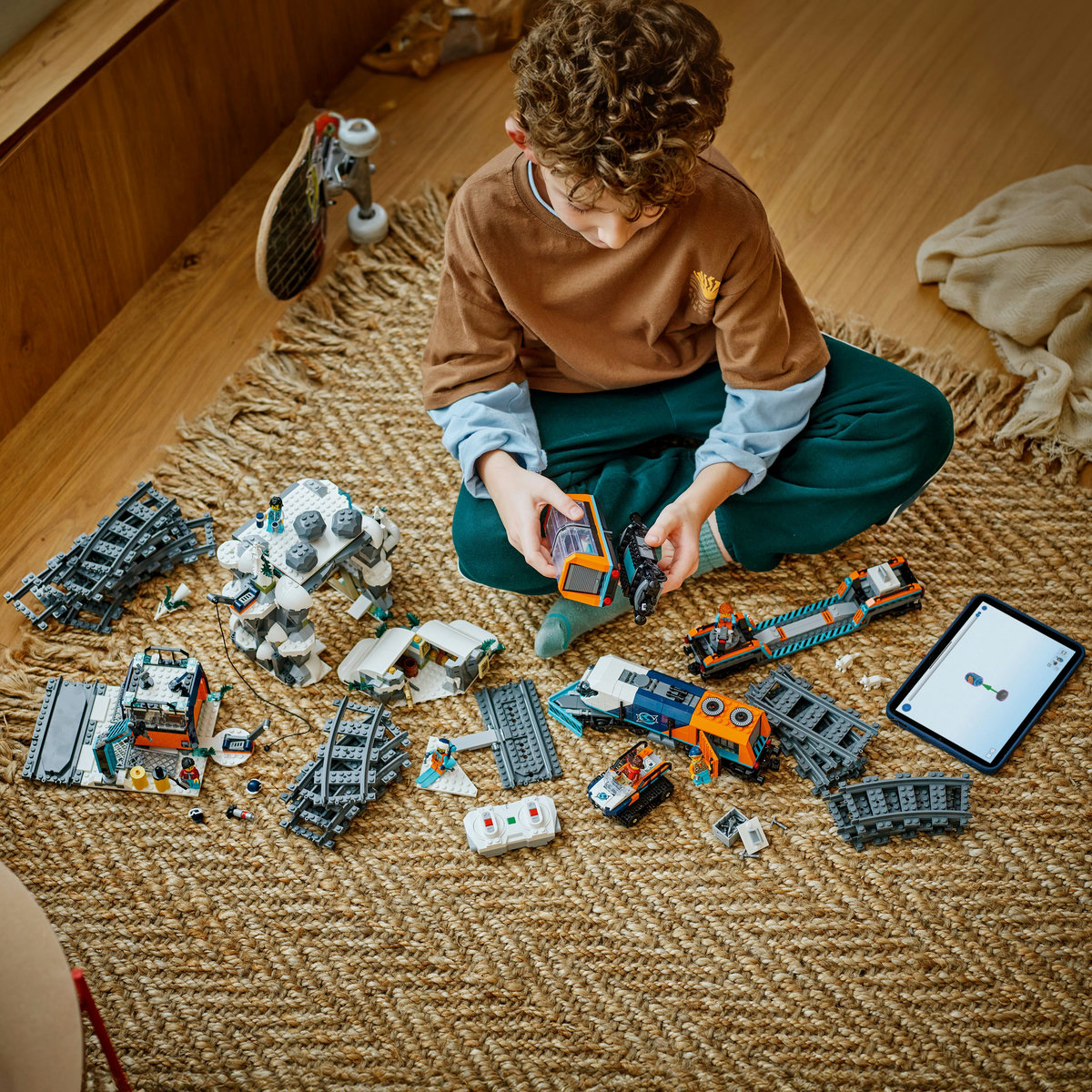 LEGO Trenul expres al exploratorilor spre Polul Arctic Quality Brand